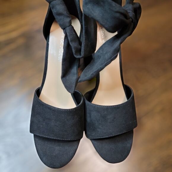 New Lexi And Abbie| Black Lyndia Heel 8 - Picture 7 of 11